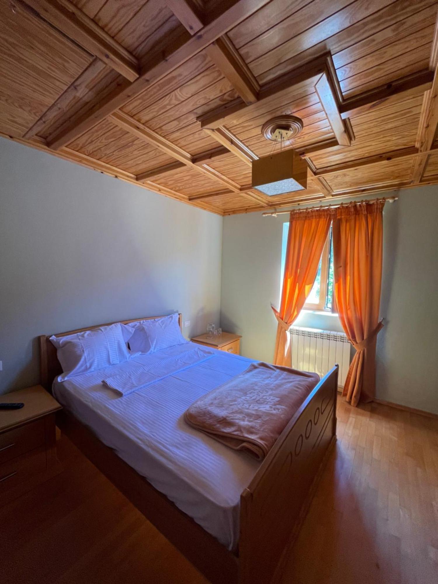 Lura Hotel Fushe-Lure Esterno foto