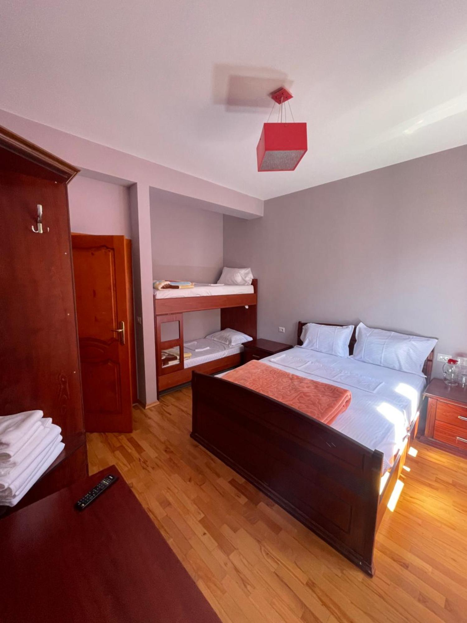 Lura Hotel Fushe-Lure Esterno foto