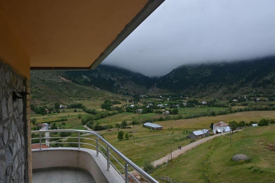 Lura Hotel Fushe-Lure Esterno foto